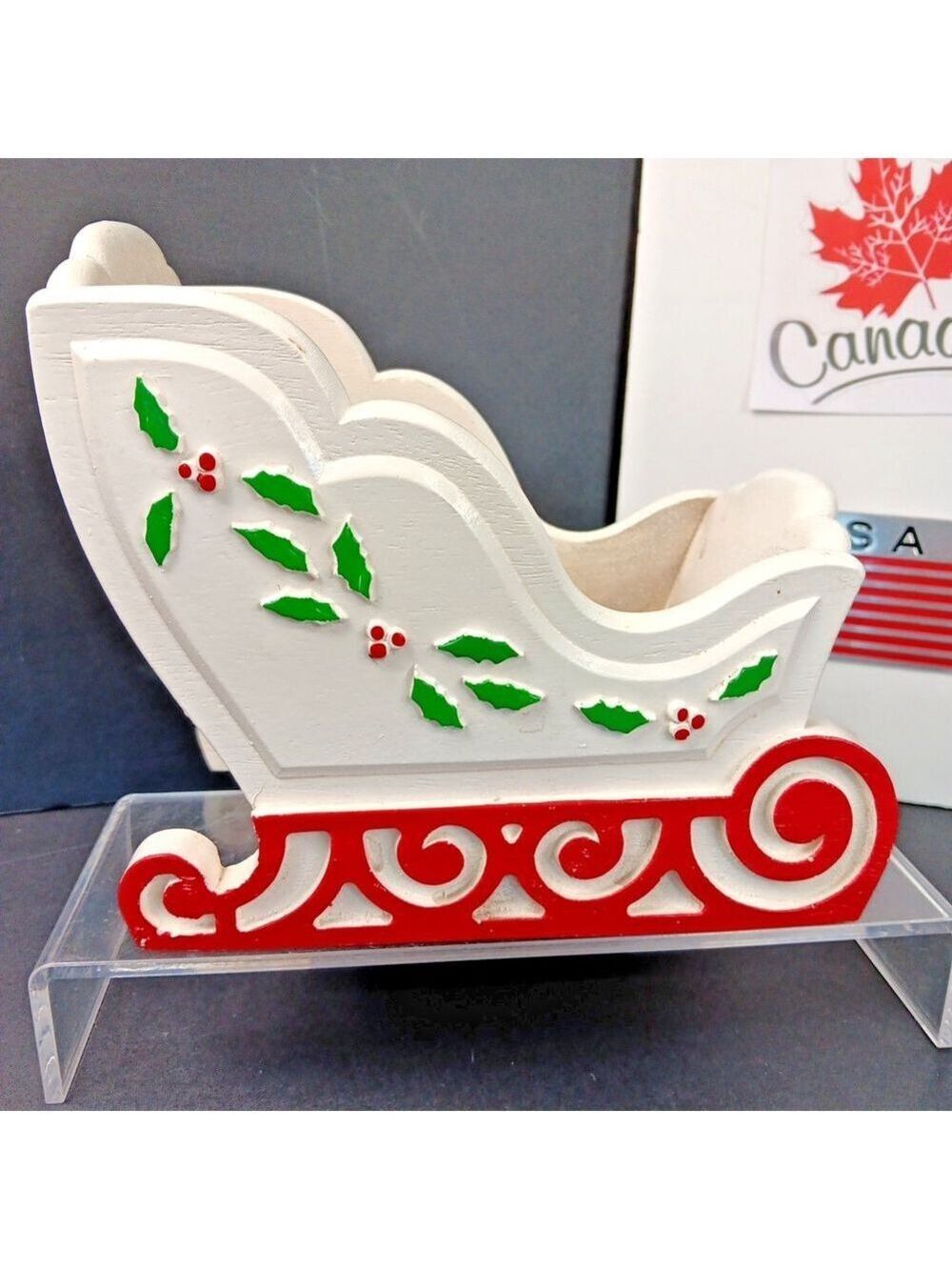 Vintage FTD Wood Christmas Sleigh Planter Decoration Holly Leaves 1985 USA Xmas